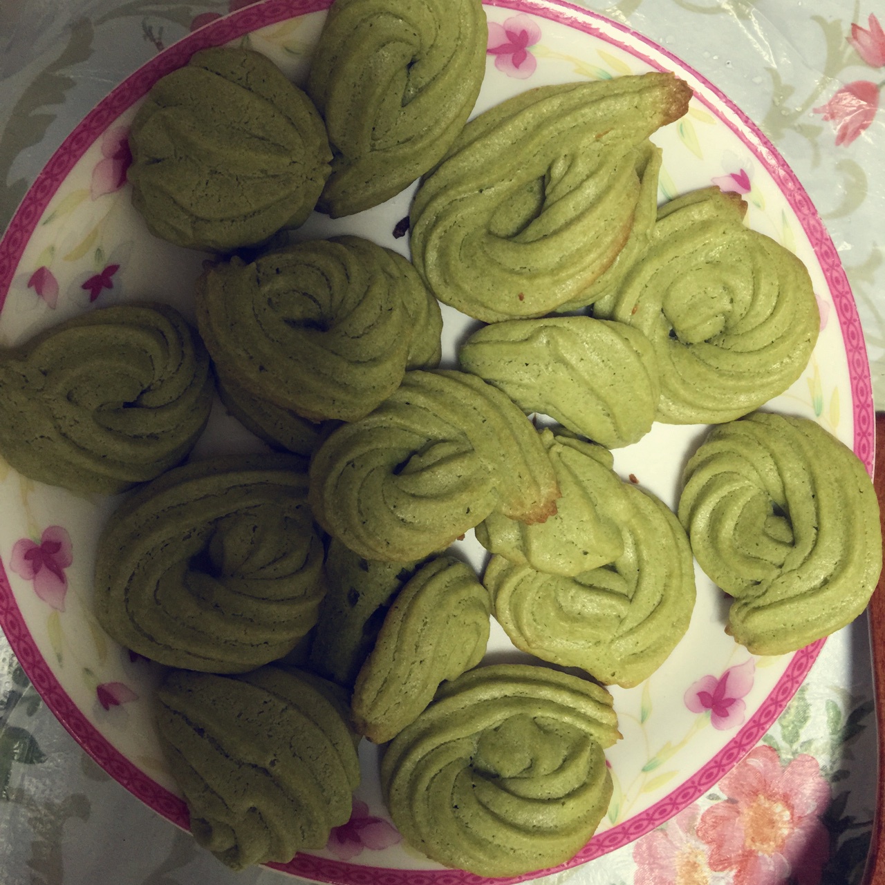 多种口味曲奇（香草、巧克力、抹茶）