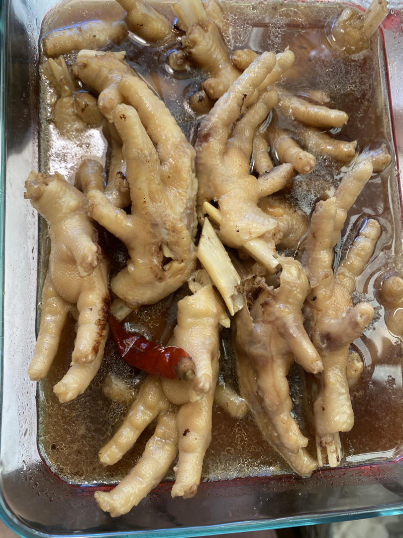 卤鸡脚