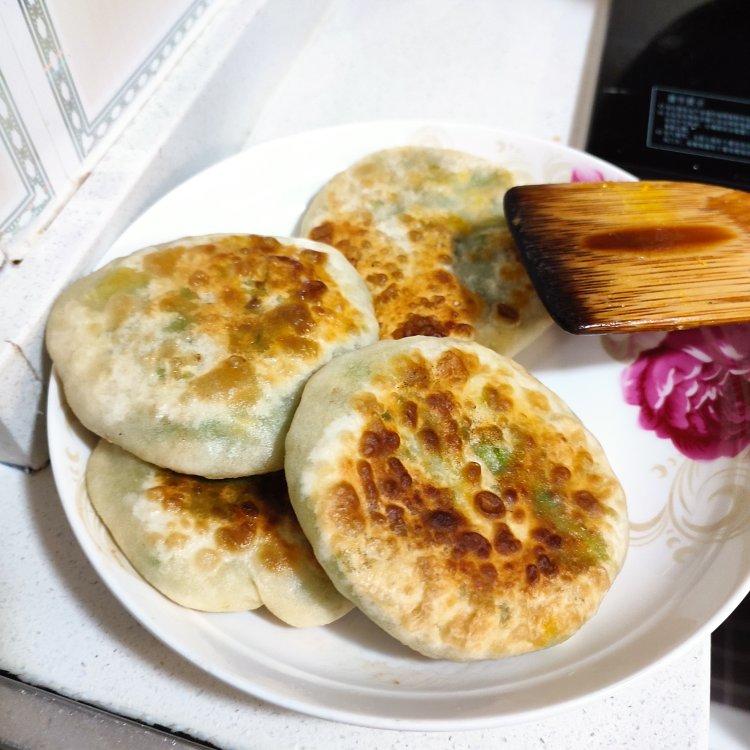 会连续吃八个的萝卜馅饼