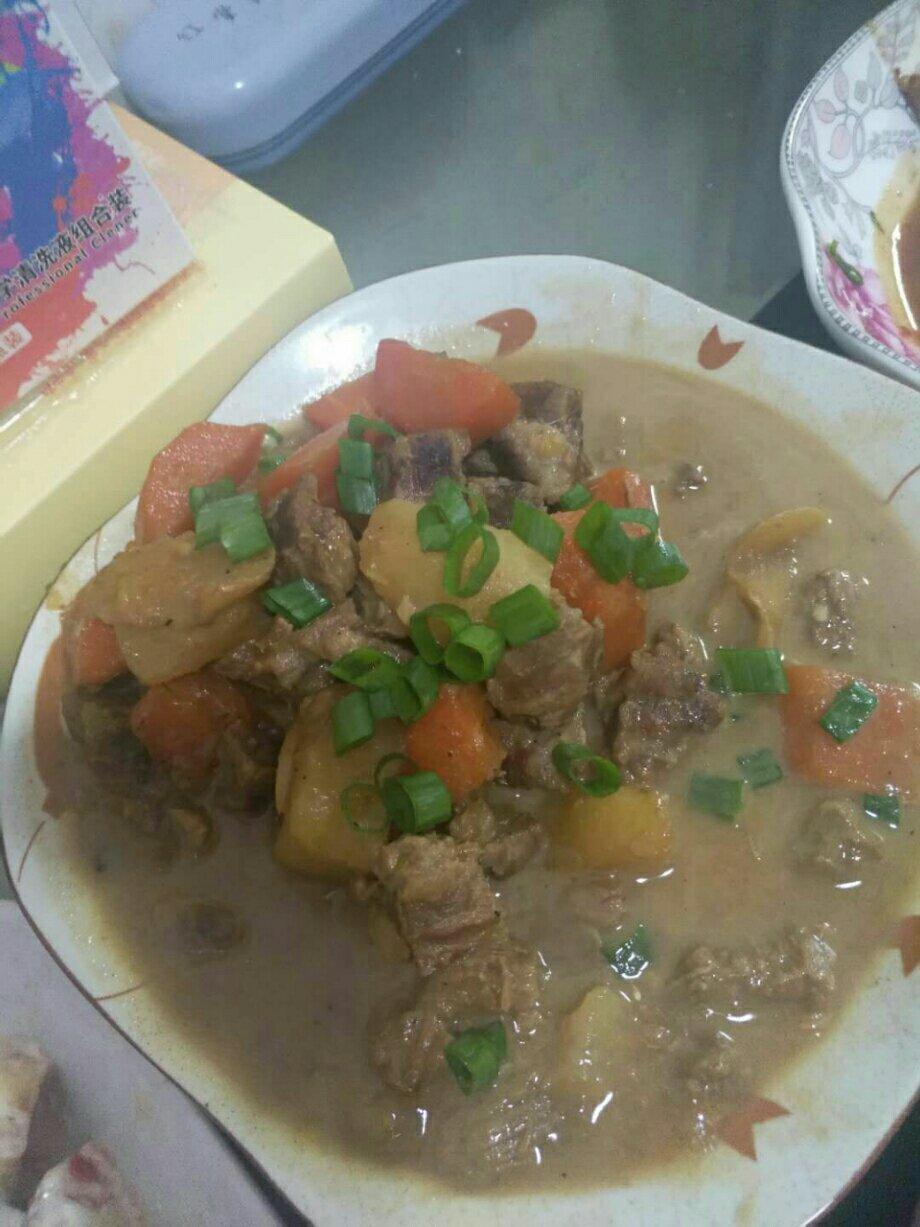 番茄土豆炖牛腩