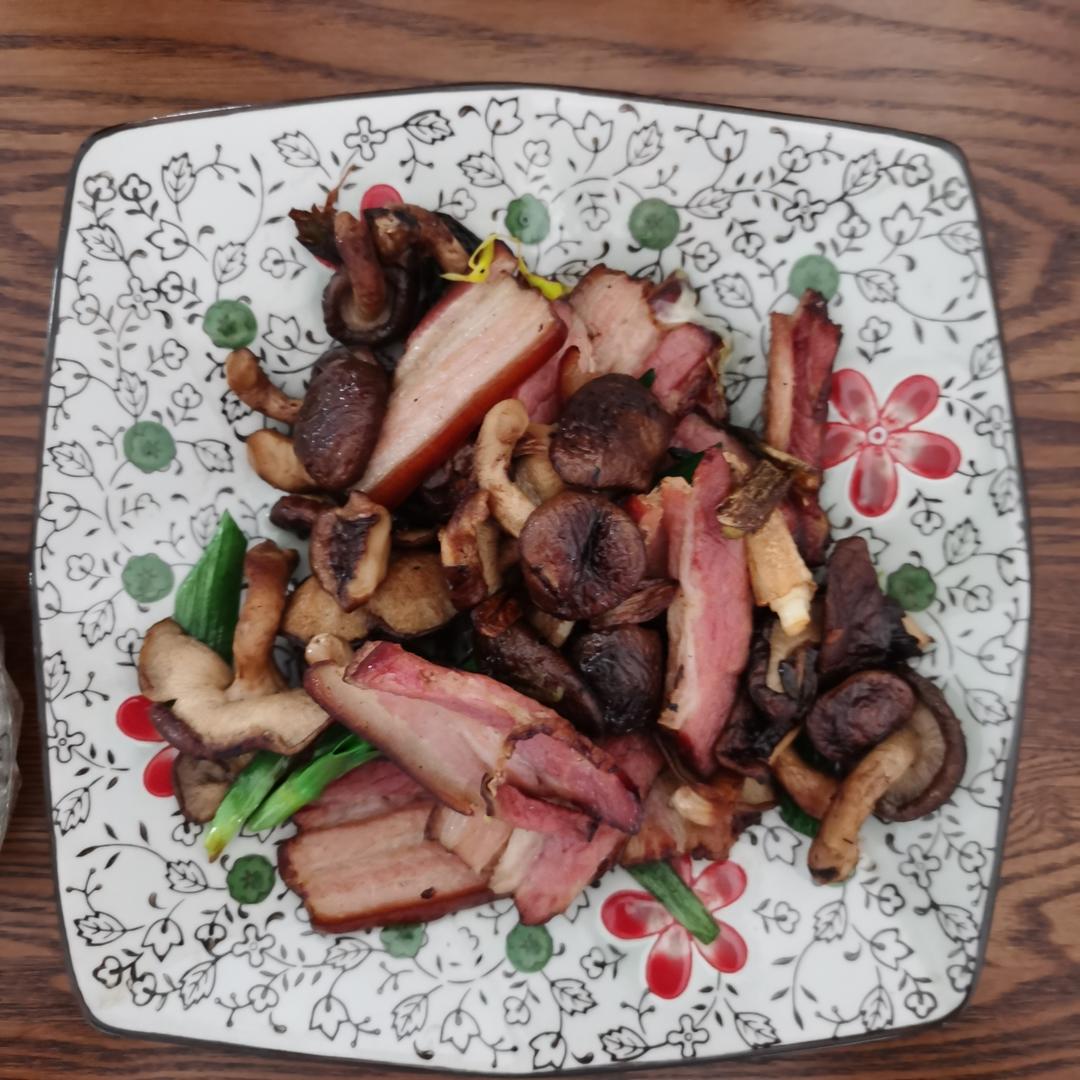 香菇炒腊肉