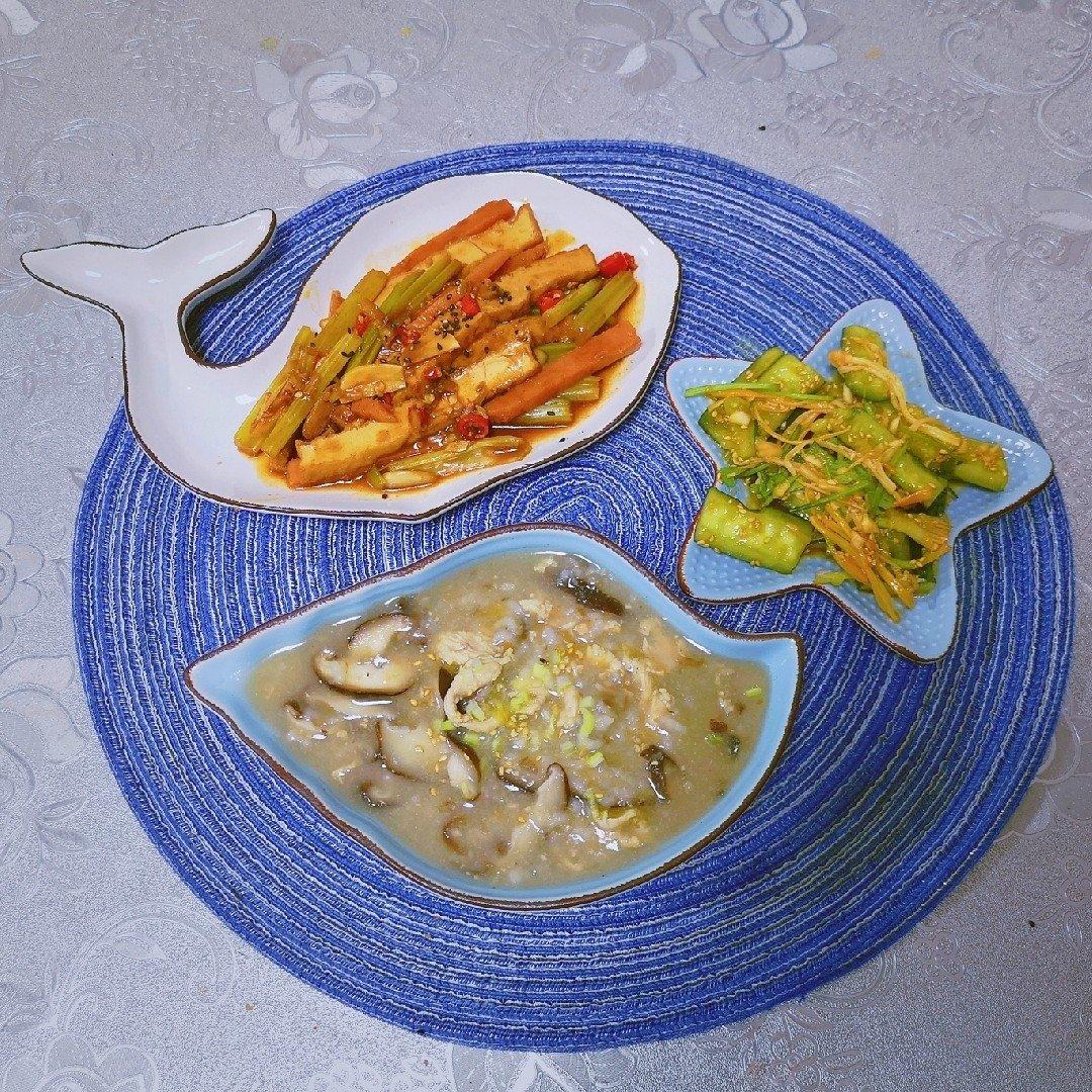 香菇滑鸡粥