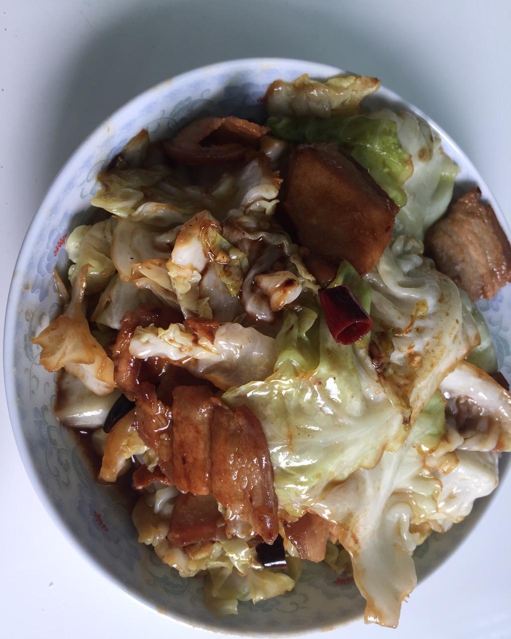 阿婆手撕包菜