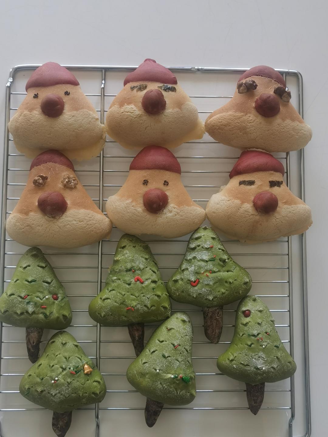 无需模具，圣诞限定|好吃又可爱的圣诞老人面包