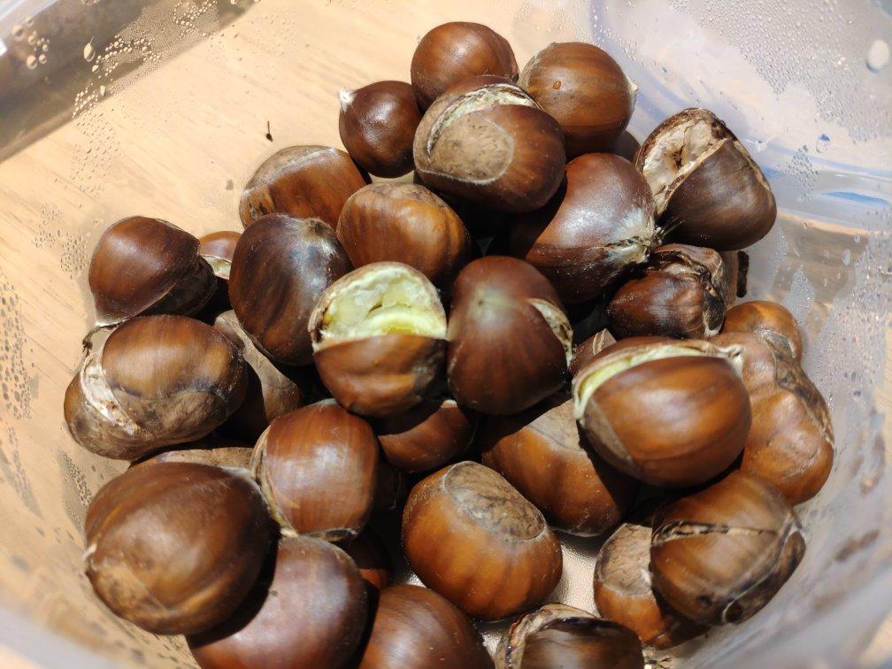 板栗这样做才好剥又好吃