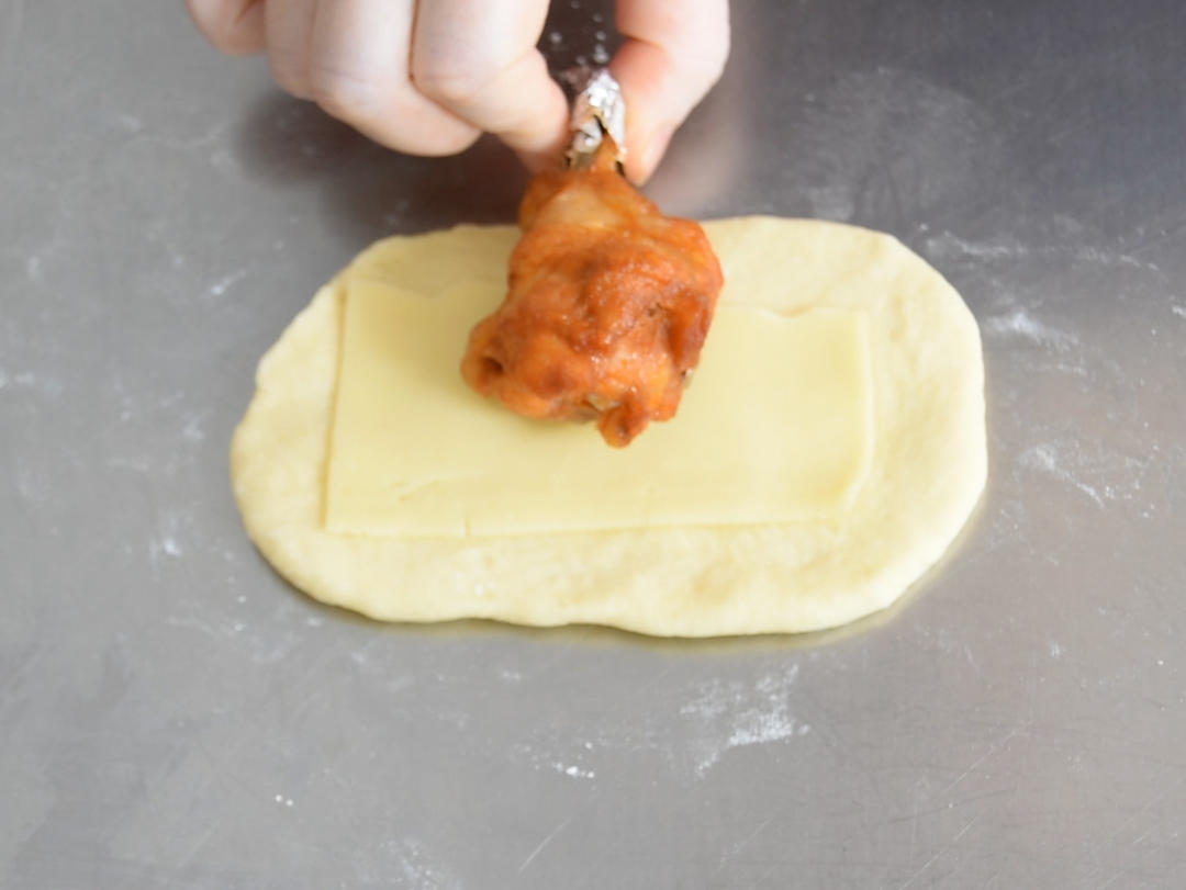 元气早餐｜真·鸡腿面包！芝士鸡腿面包，给你满满的动力与活力的做法 步骤11