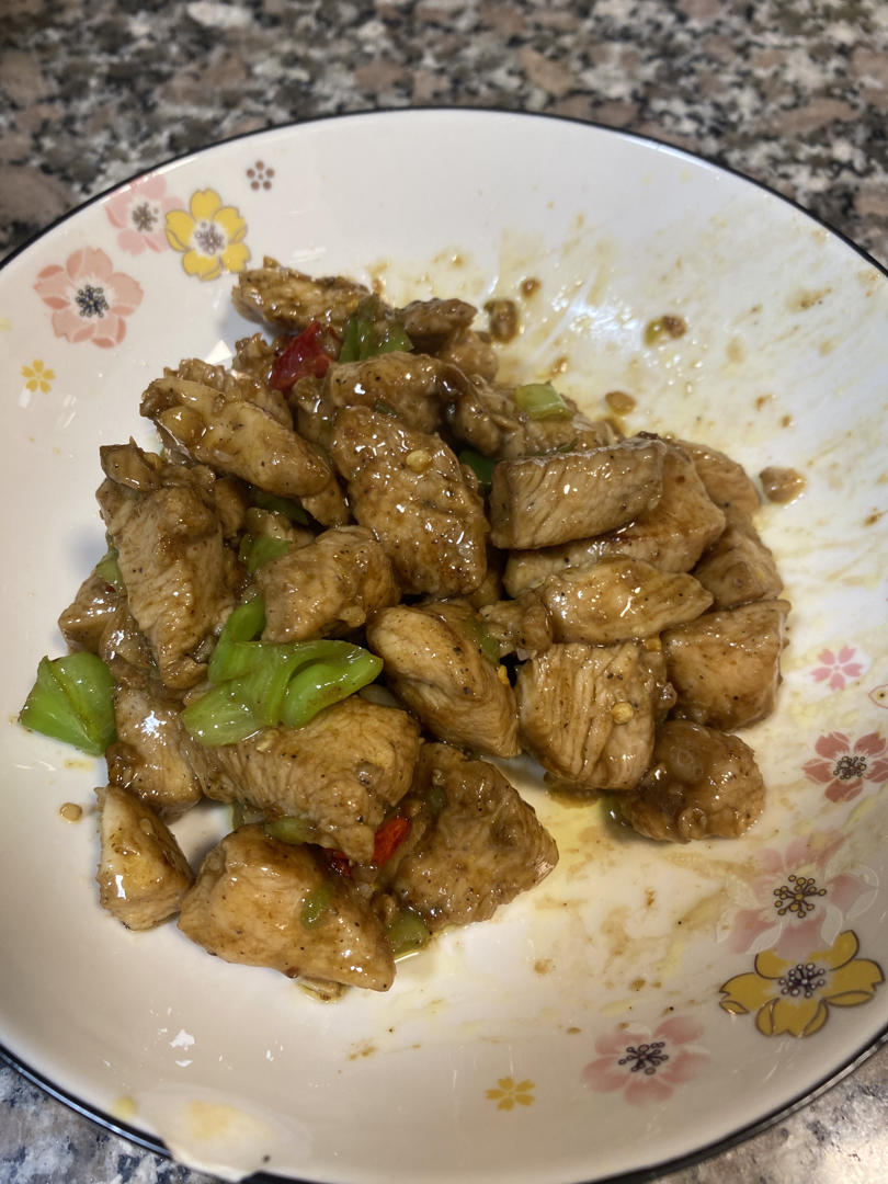蒜香鸡丁（微辣）