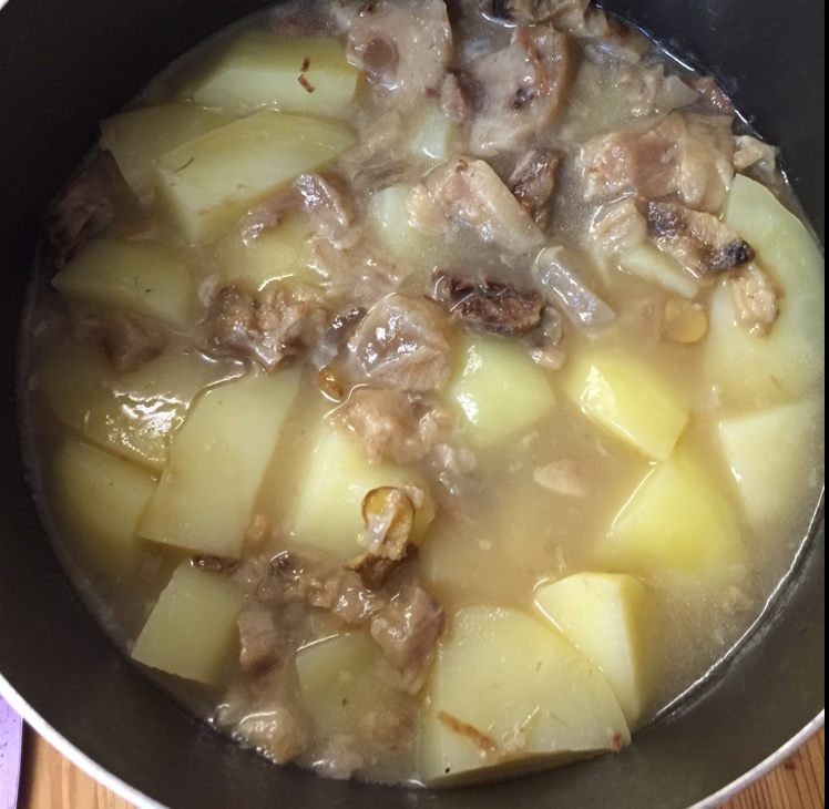 原汁原味牛筋煲——胶原蛋白看得见，水润肌肤喝出来！