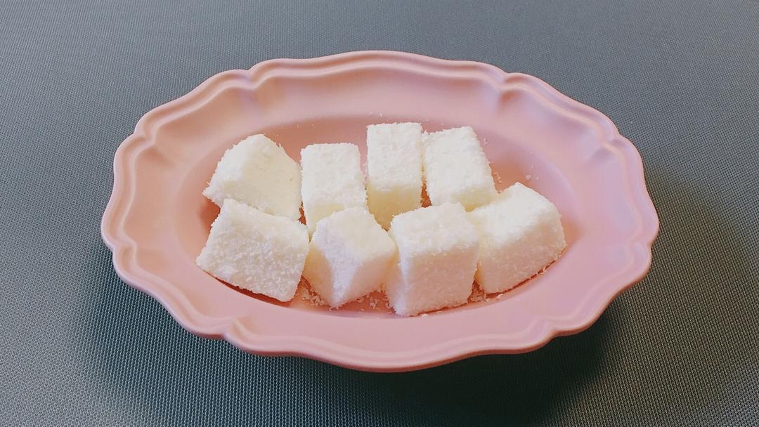 椰蓉牛奶小方