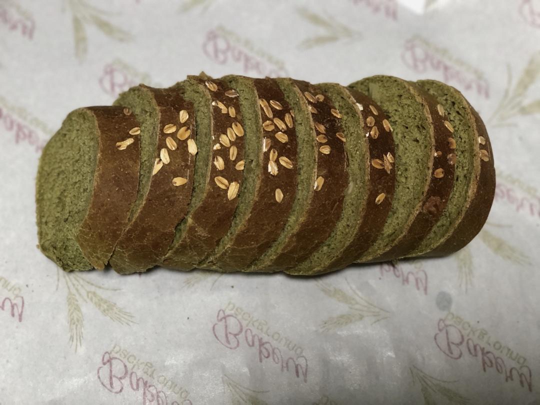 抹茶全麦坚果面包