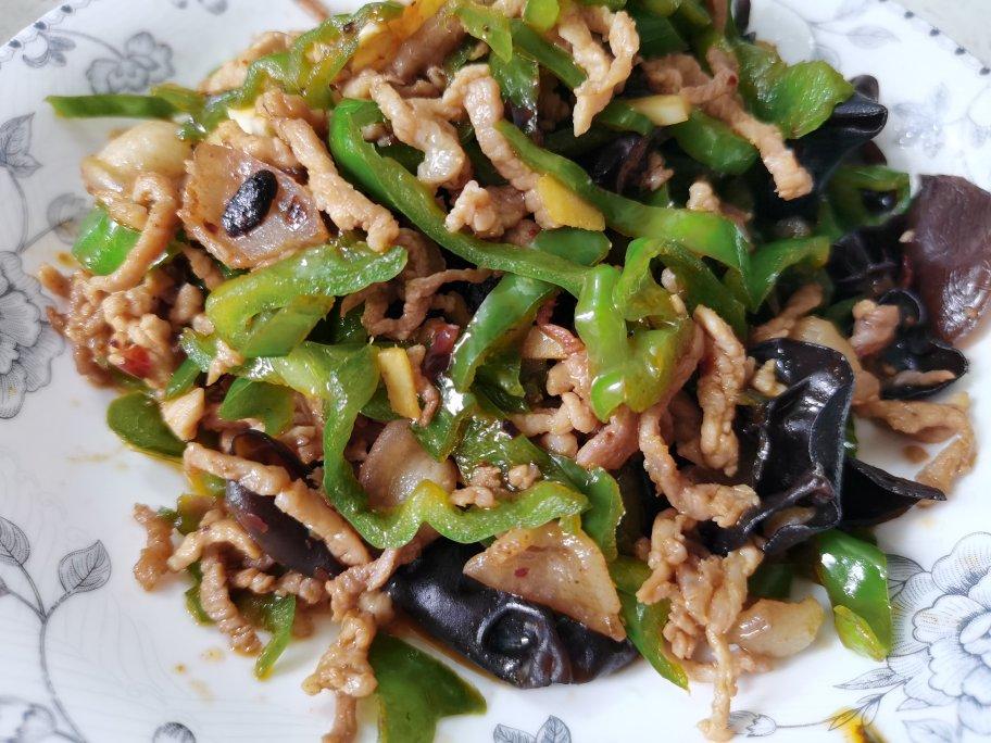 巨下饭的青椒炒肉丝