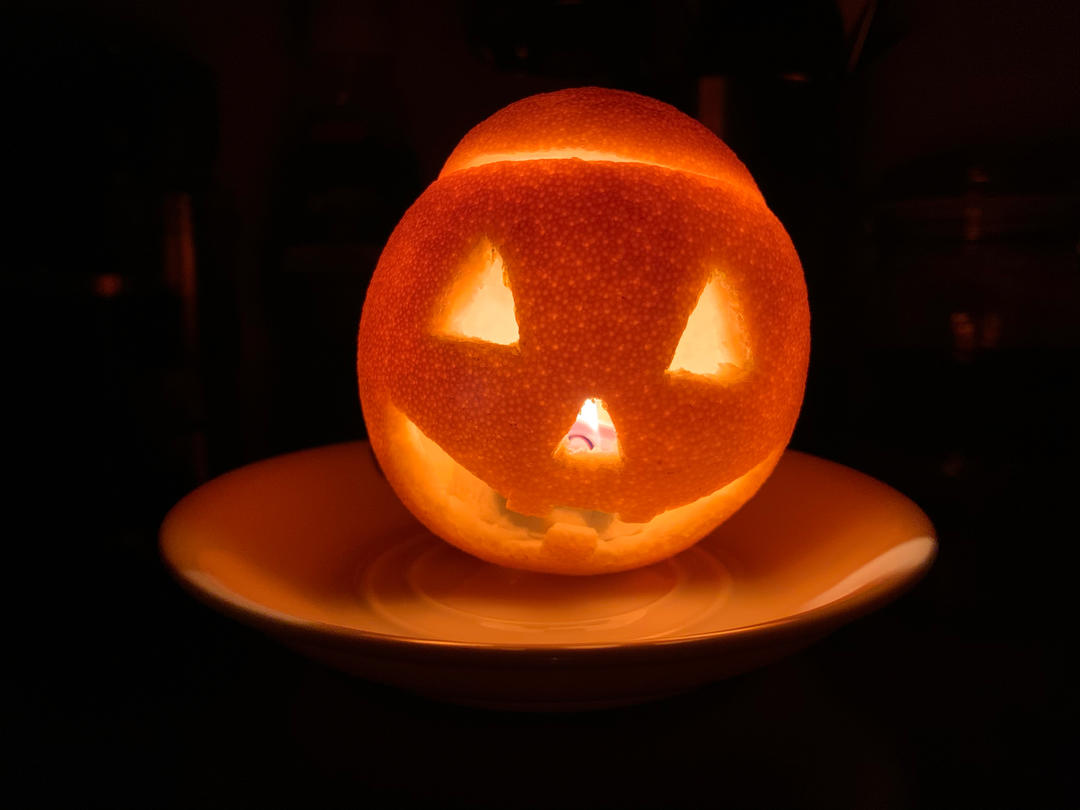 万圣节橙子灯