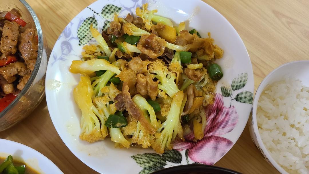 和饭店一个味道的干锅花菜