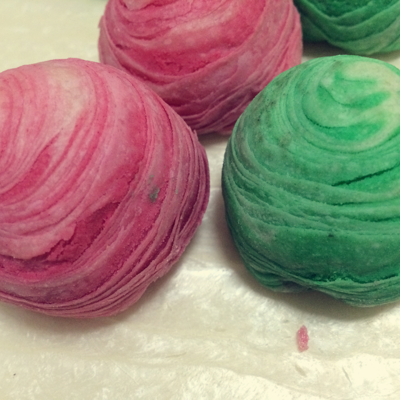 蛋黄酥~紫薯、抹茶、原味~花好月圆，中秋快乐~内附一次做六色蛋黄酥方法~