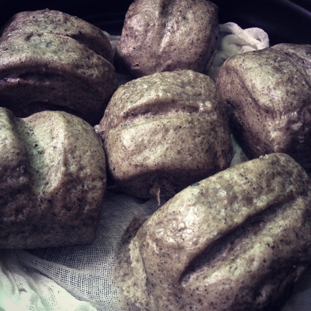 奶香黑芝麻馒头