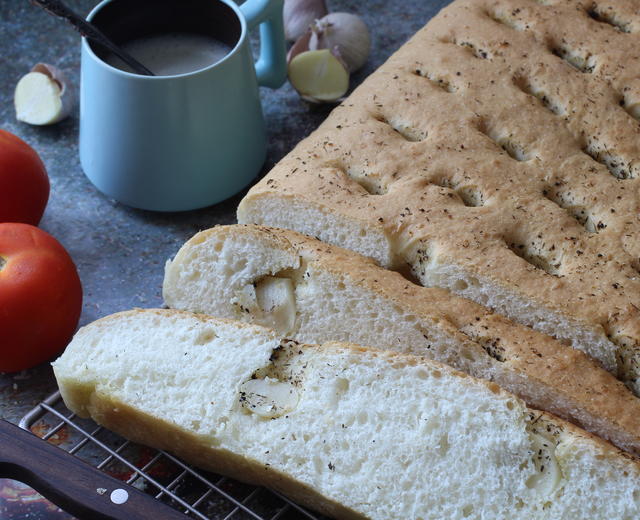 快手意式香草面包佛卡恰（Focaccia）的做法