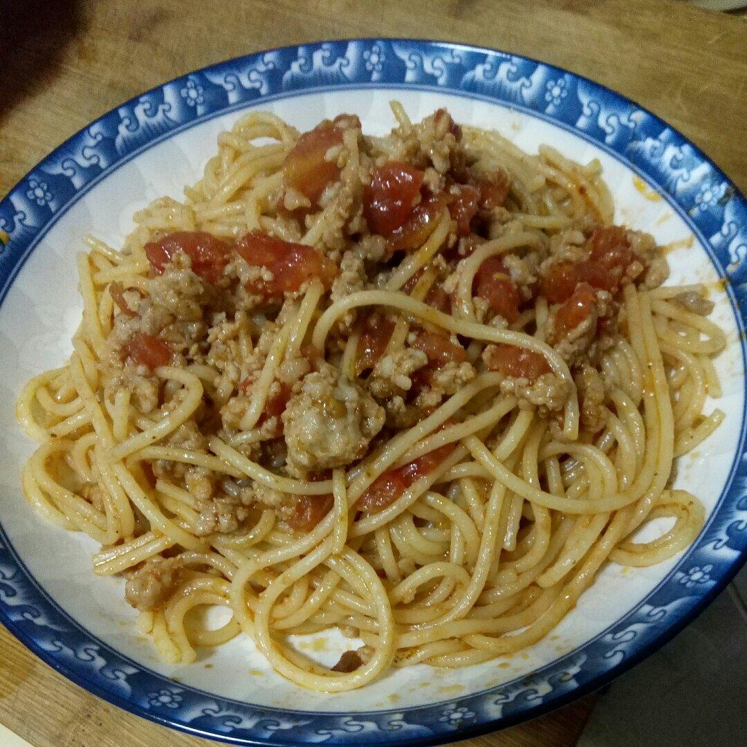 番茄肉酱意大利面