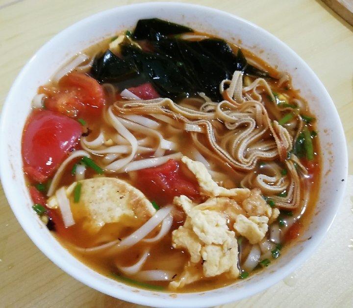 超级入味好吃的番茄鸡蛋面