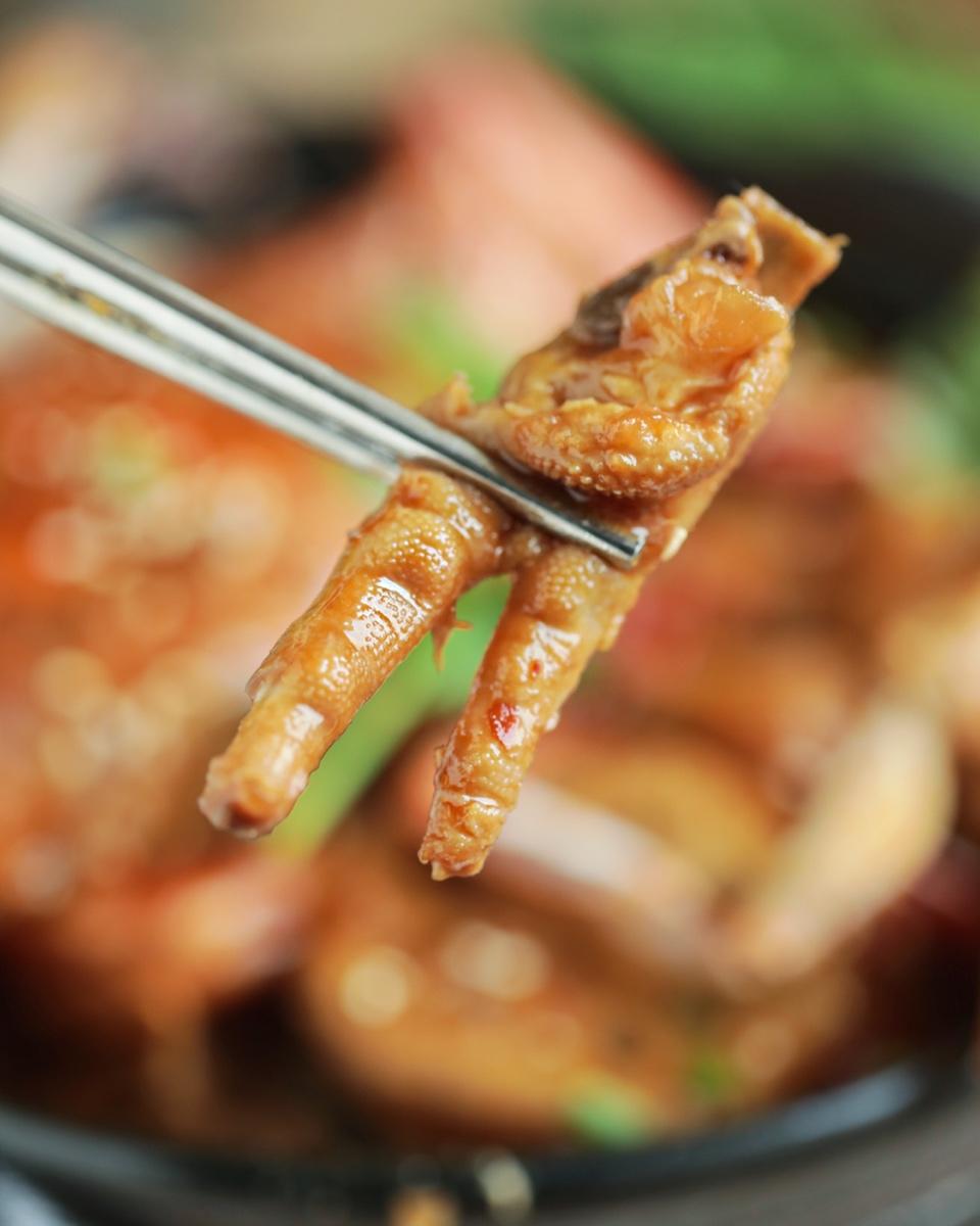 肉蟹煲这样做，比店里卖的还好吃❗️无敌下饭～