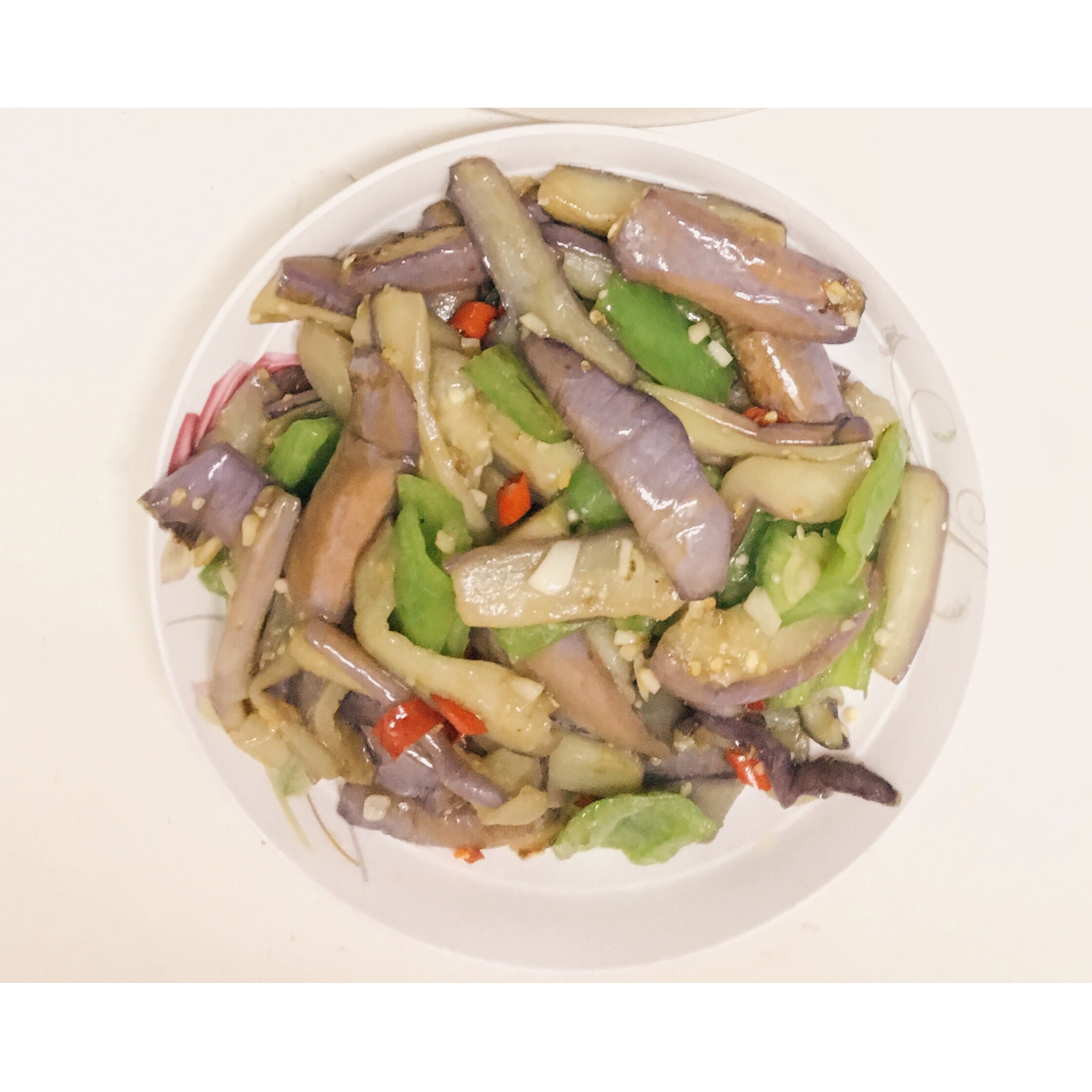 清爽少油又入味的家常炒茄子