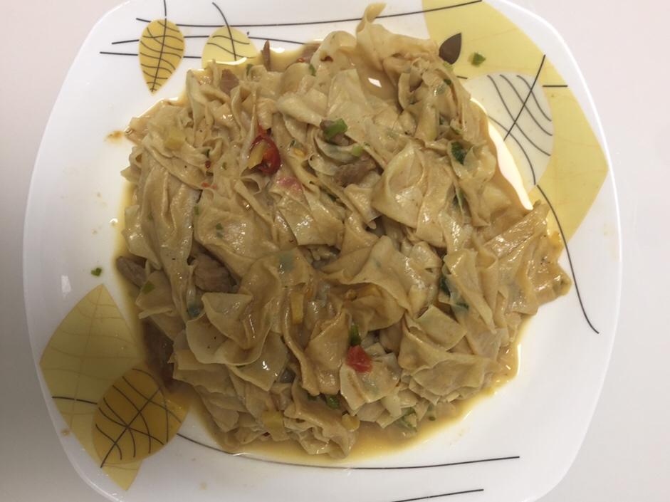 豆腐皮炒肉丝