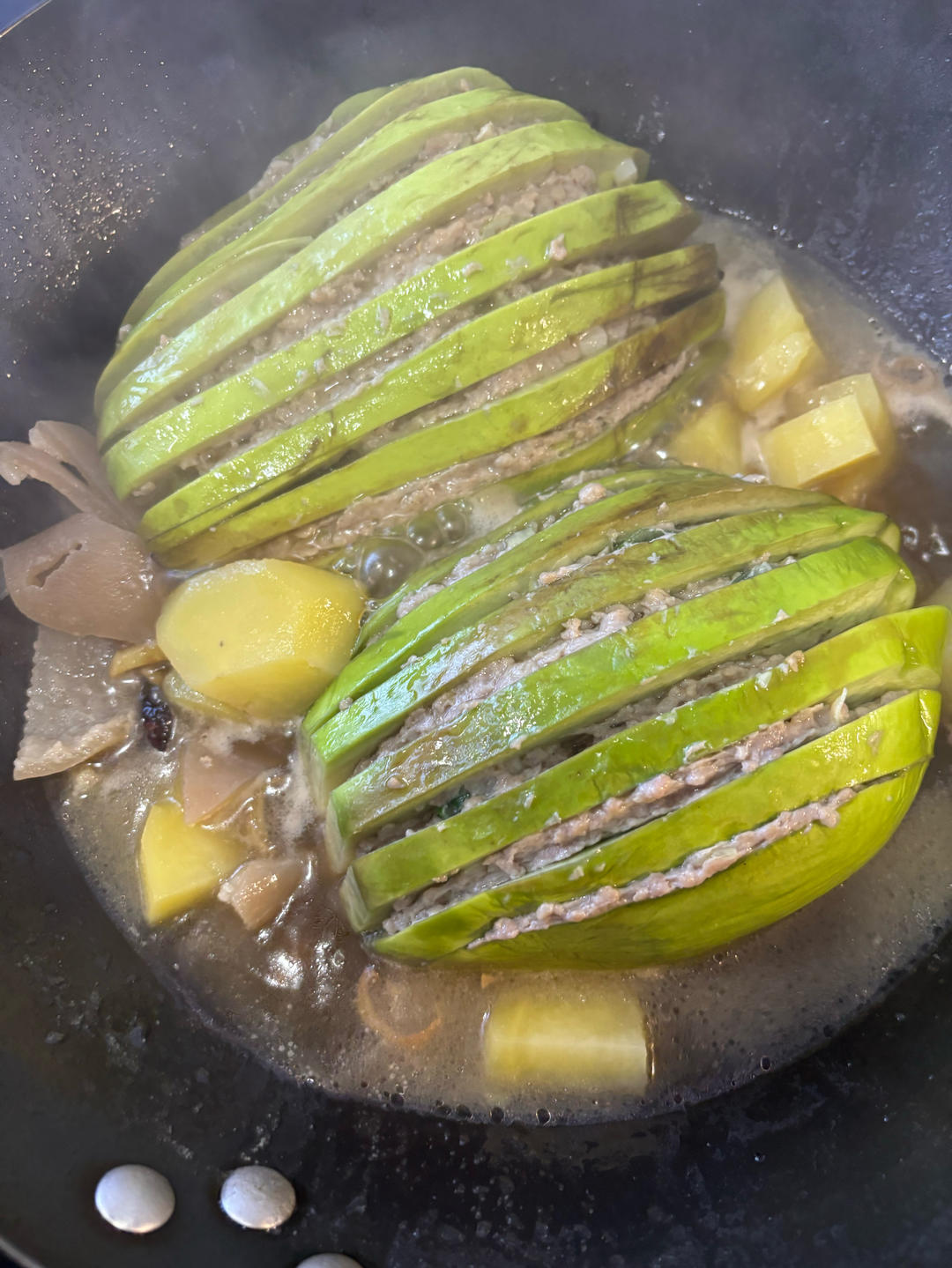 夹馅茄子炖土豆