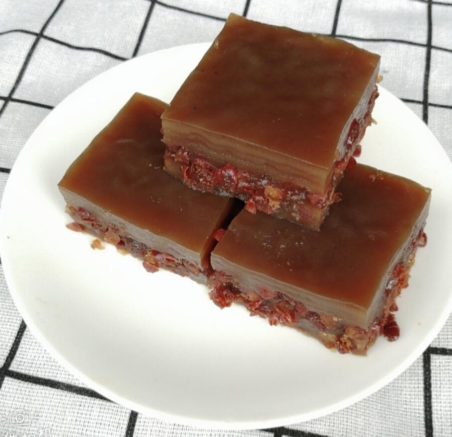 用红薯淀粉也可以轻松做出,红豆千层糕的做法