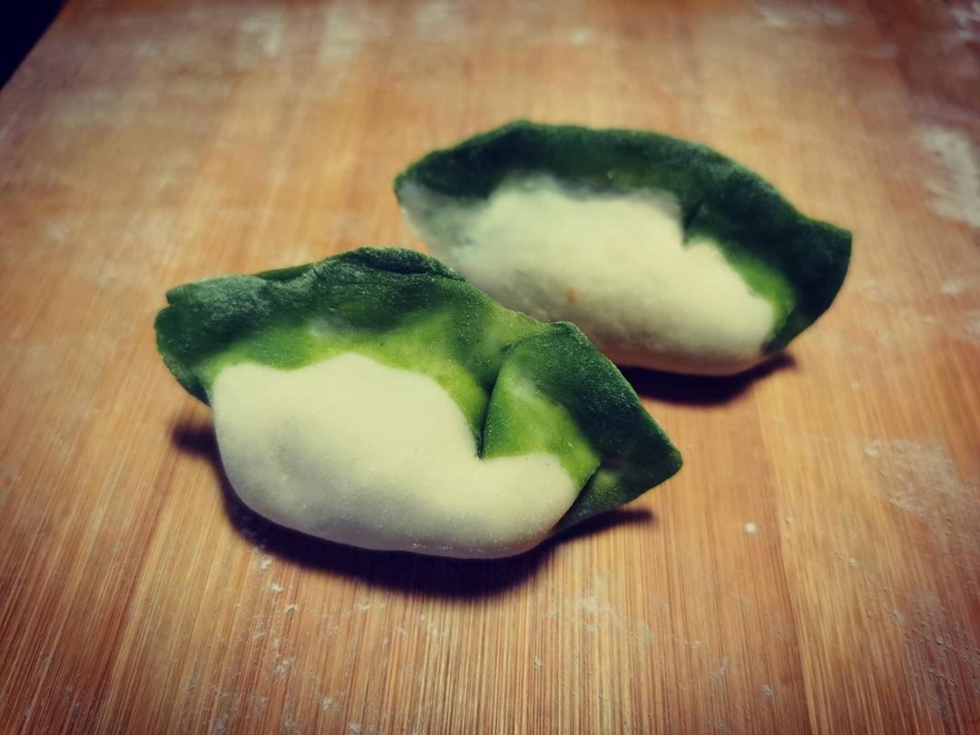 软萌的白菜饺子