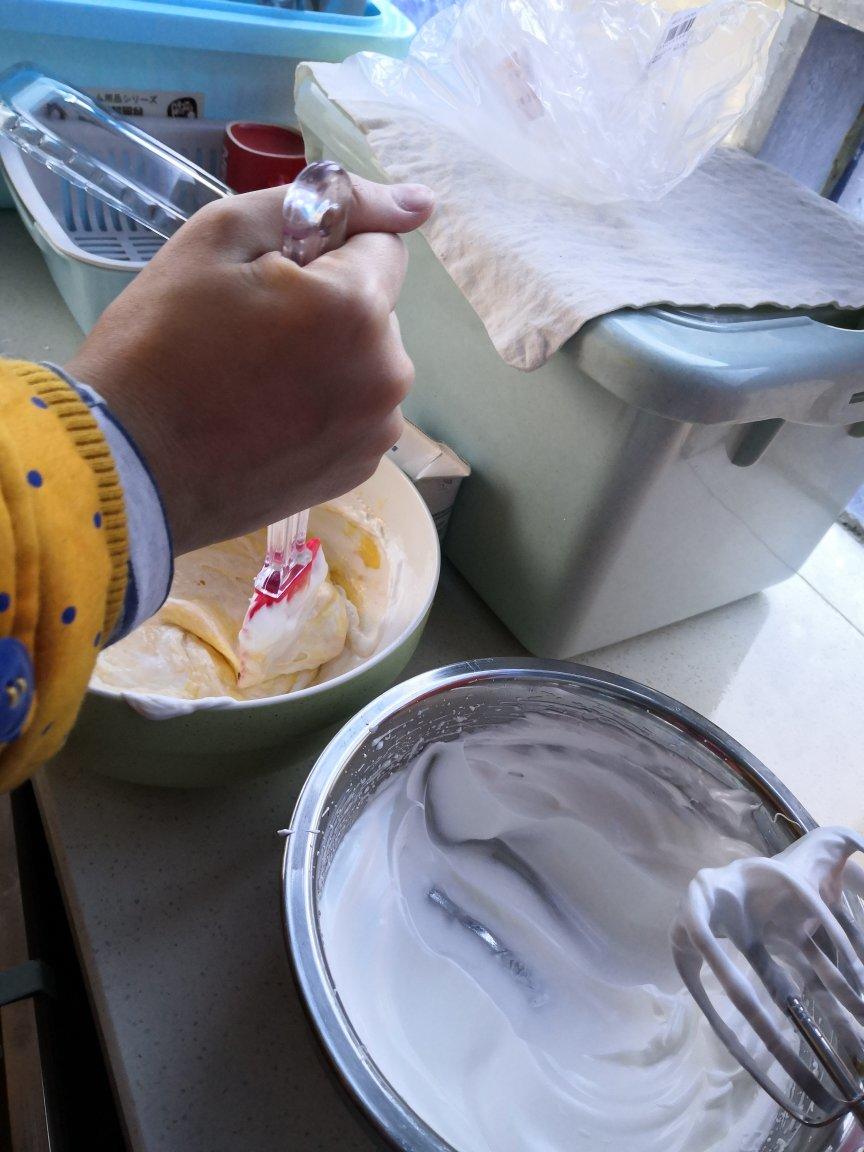 不用电子称只需要普通电饭锅做的电饭锅蛋糕