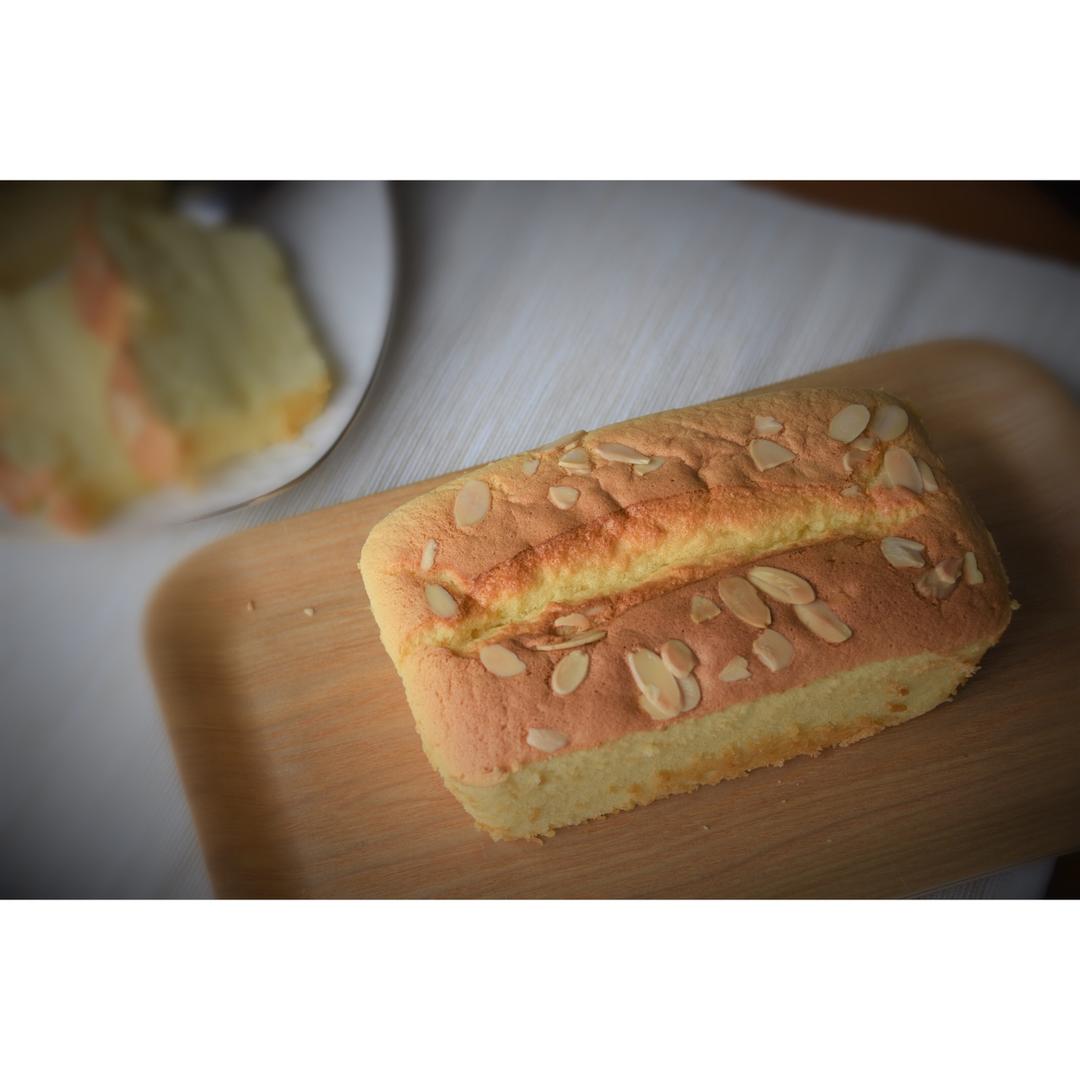 酌言食记做的玉枕蛋糕