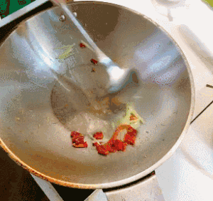 减肥餐小河虾炒韭菜的做法 步骤5