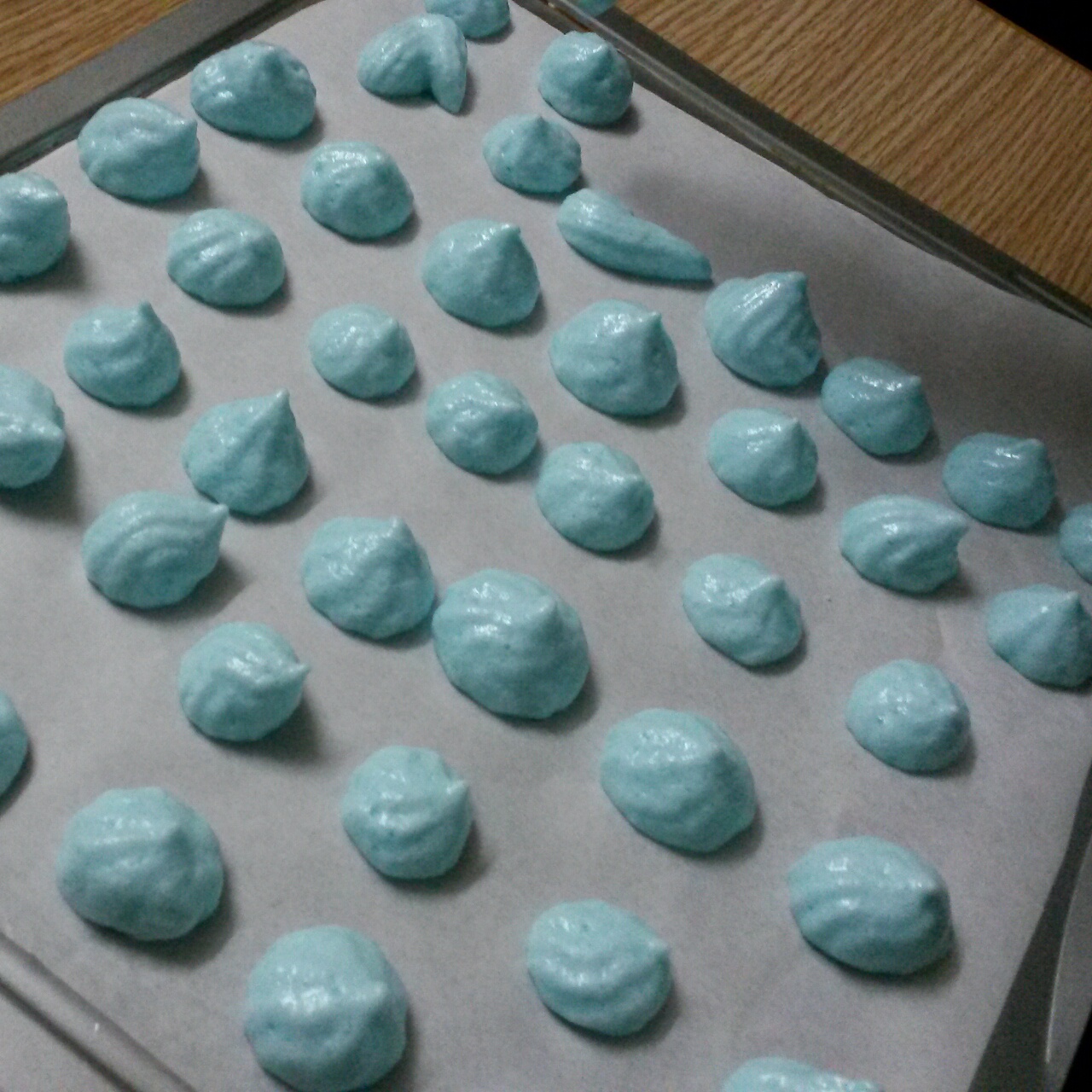 蛋白糖（烤箱做蛋白糖）