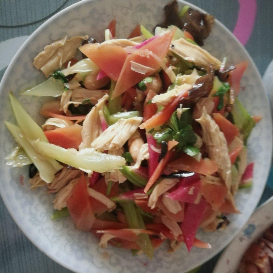 凉拌腐竹芹菜