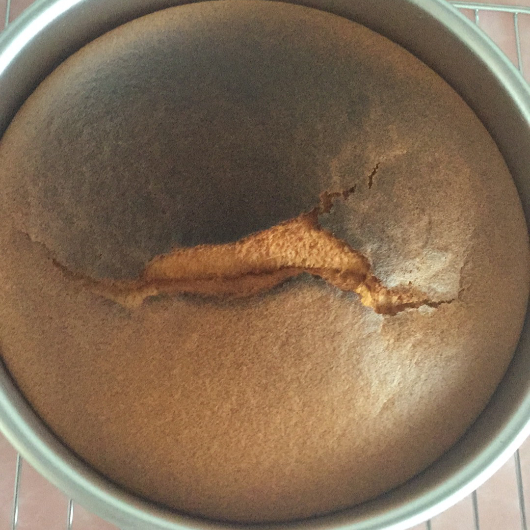 烤箱做蛋糕（戚风蛋糕的做法）