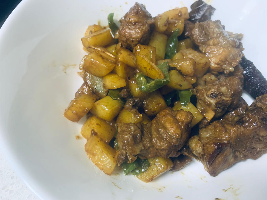 土豆排骨（超好吃）