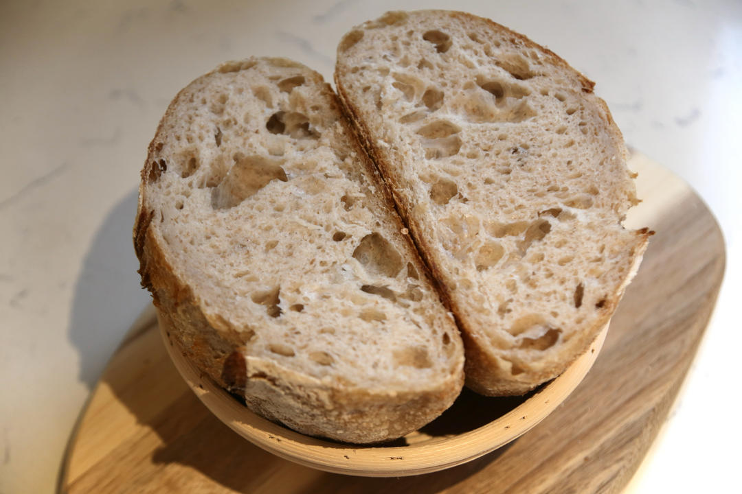 天然酵种鲁邦种硬欧包Sourdough Bread