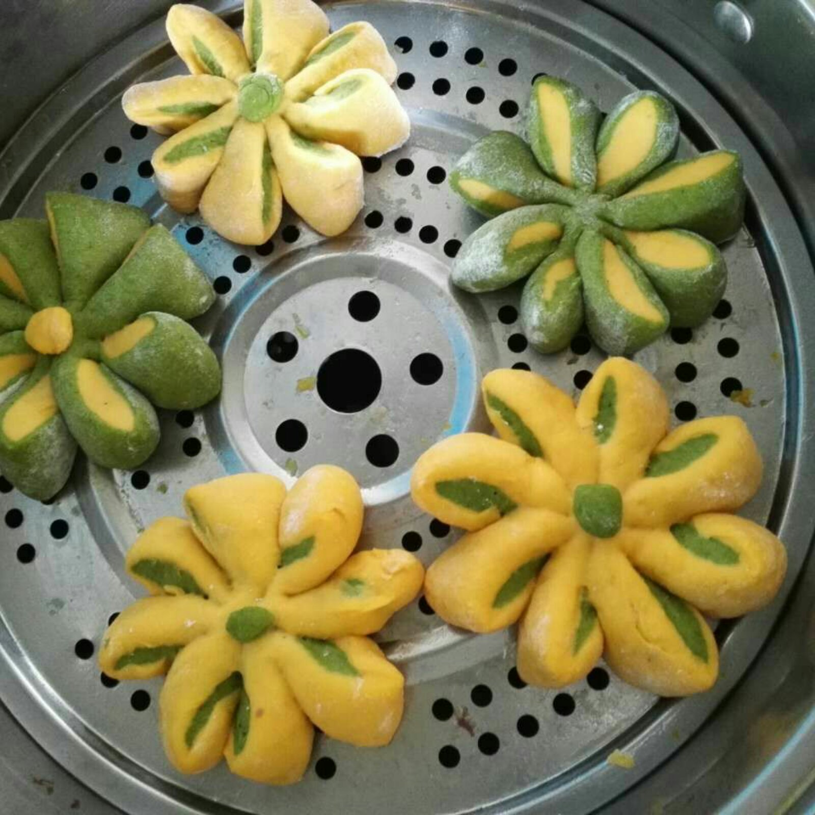 手把手教你做蔬菜牛奶营养花式馒头