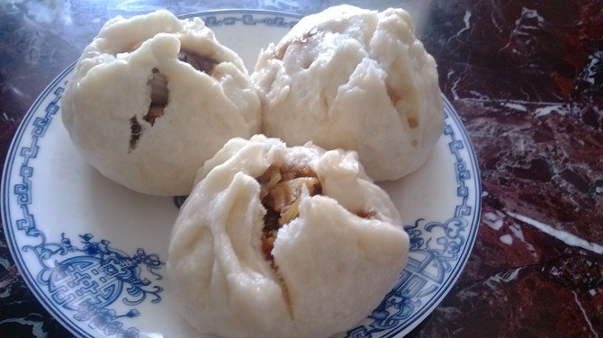 牛奶肉包
