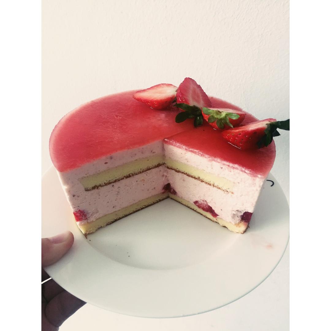 巧克力草莓慕斯蛋糕