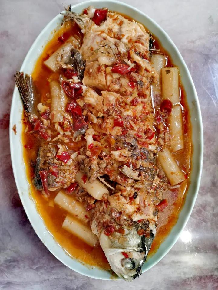 红烧鲫鱼