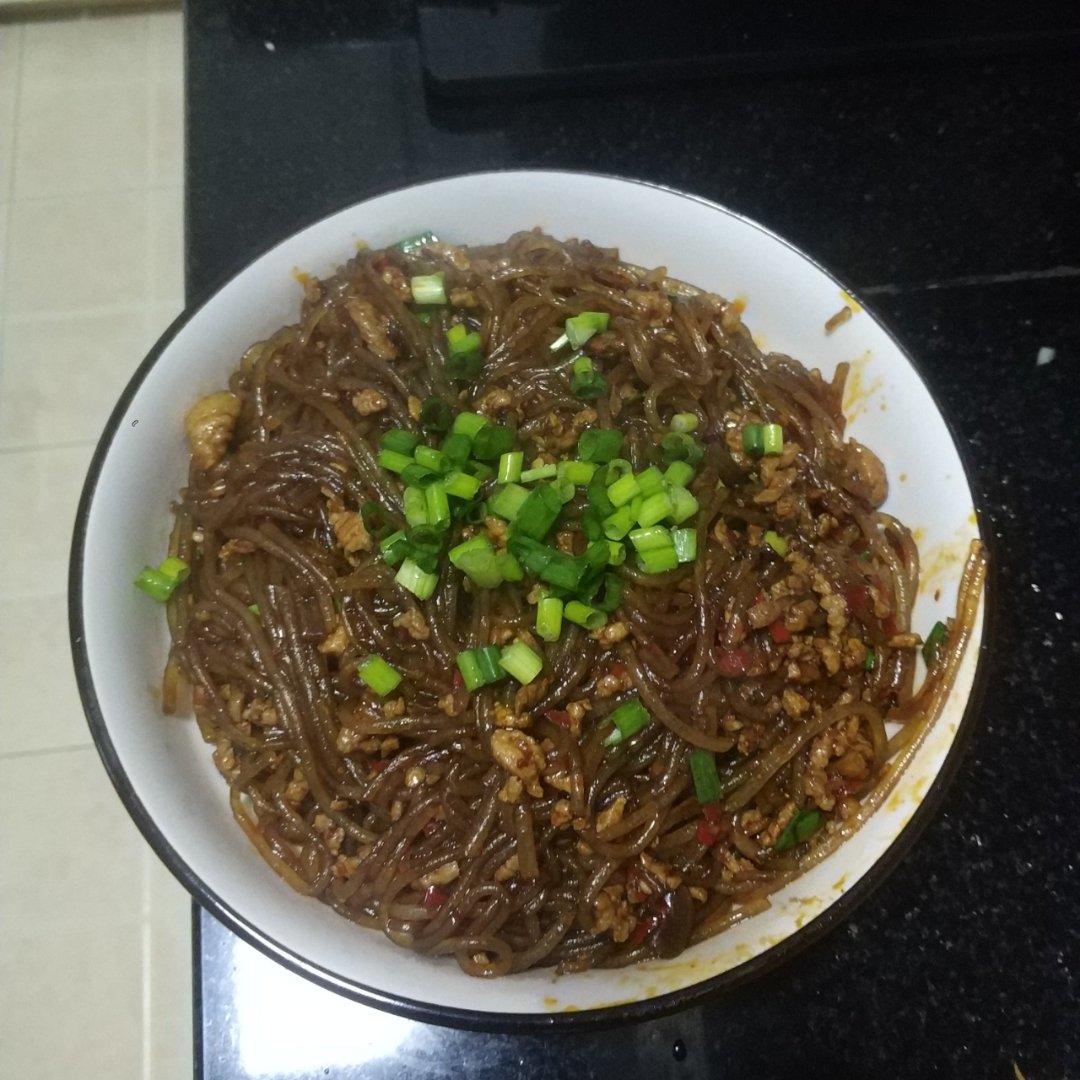 厨师长教你：“蚂蚁上树”的家常做法，非常详细的讲解