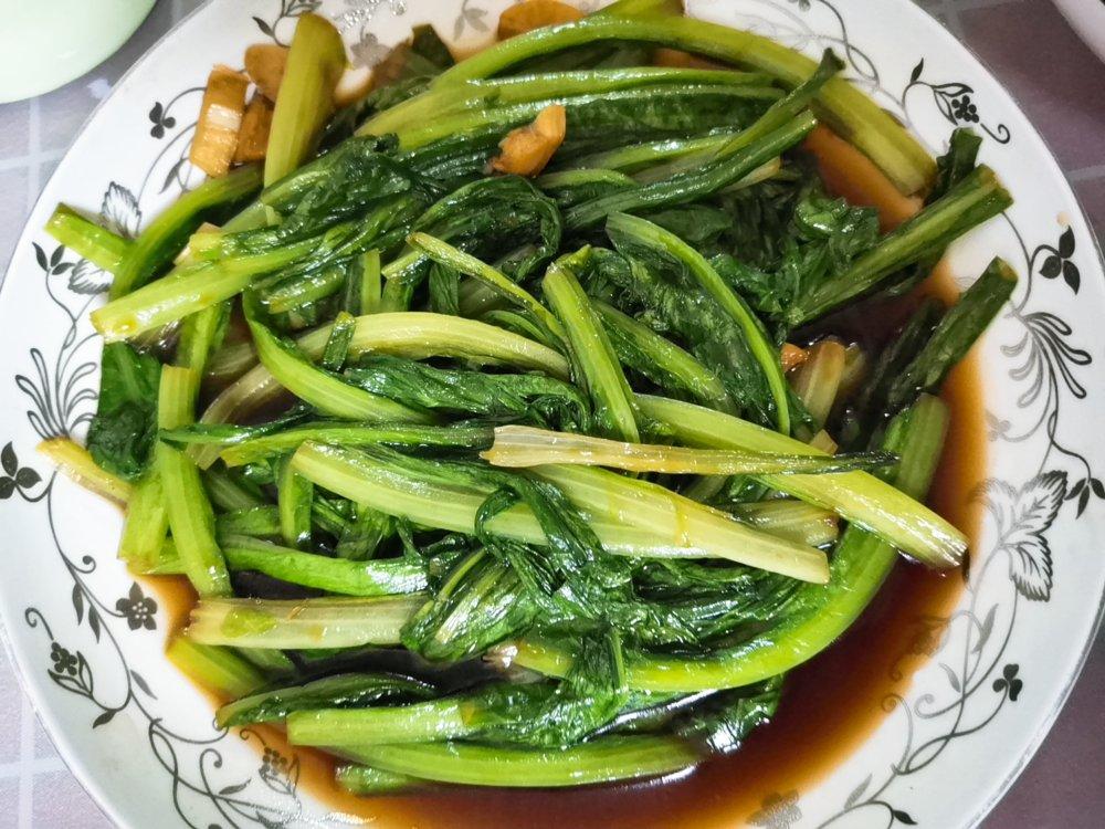 白灼西生菜