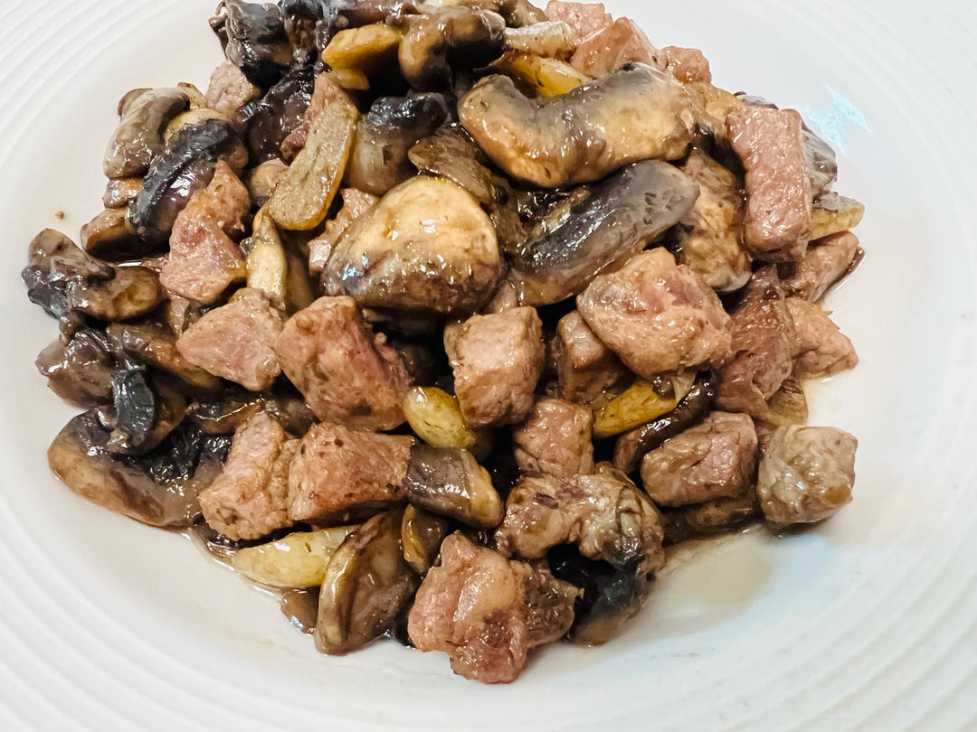 蒜香口菇牛肉粒