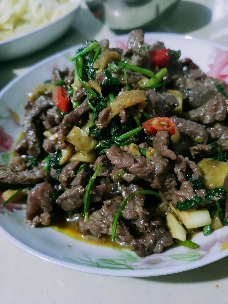 香菜牛肉