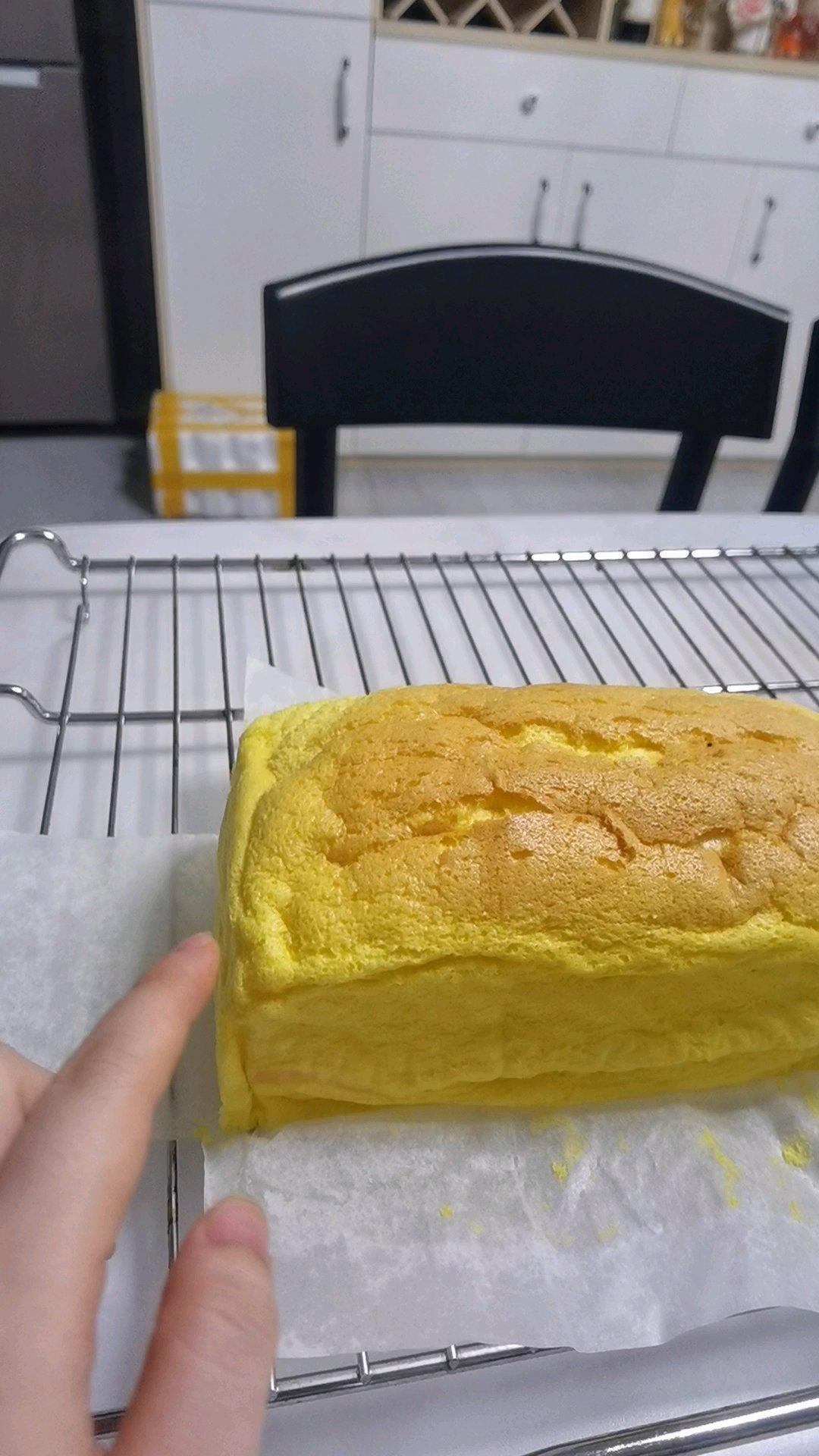 堪比柯基屁股
爆浆芝士🧀古早蛋糕