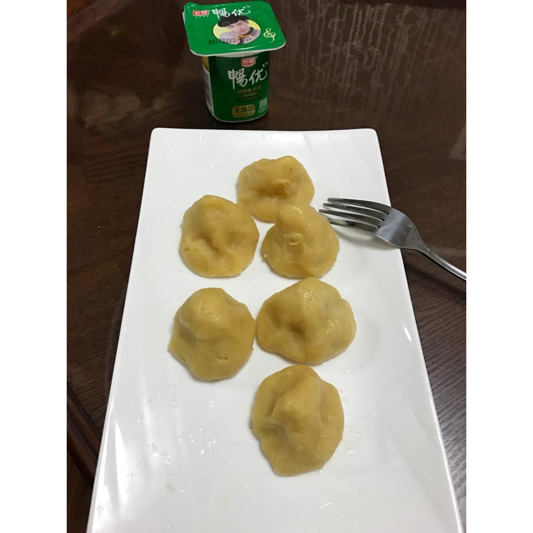 奶香糯米窝窝头