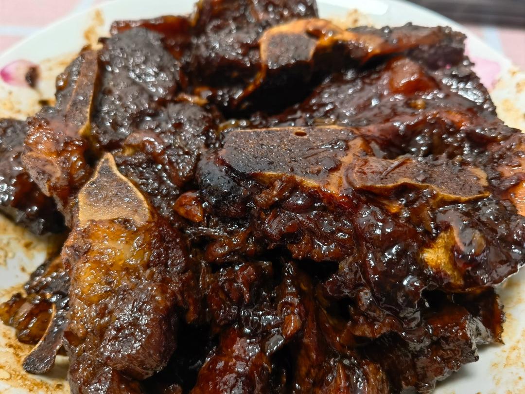 超级好吃的红烧牛脊骨（牛腩）