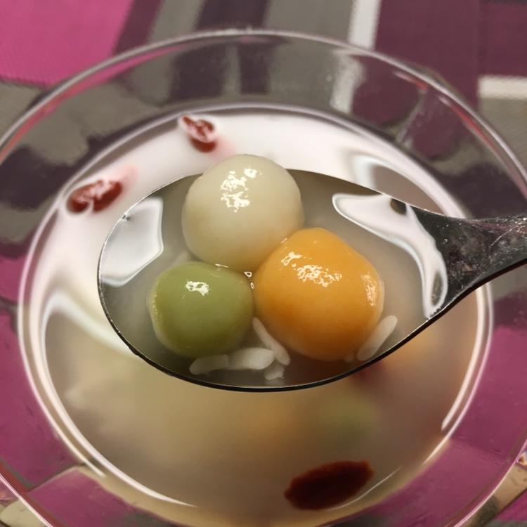 彩色酒酿小圆子-元宵节给家人的礼物