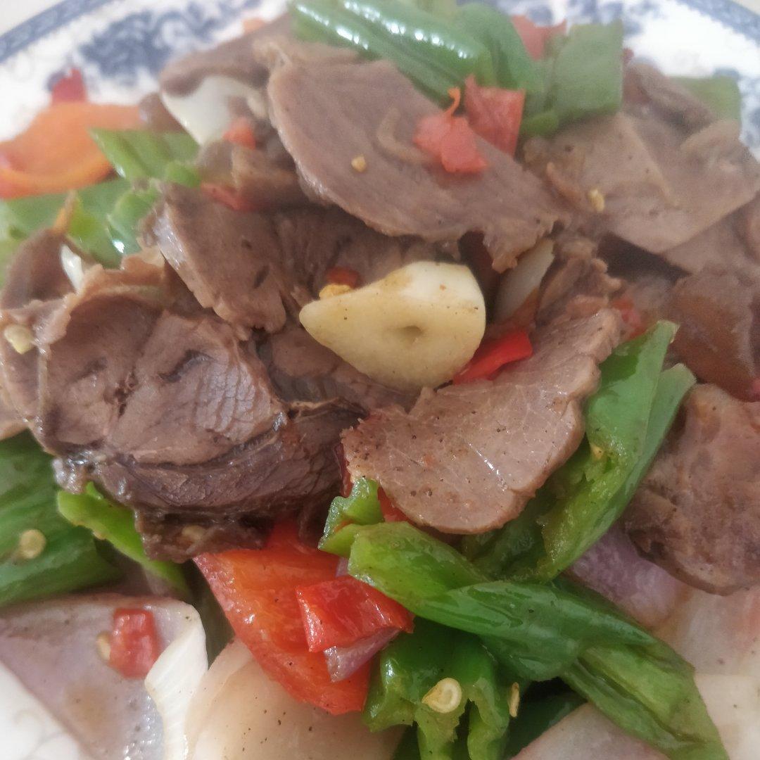 青椒炒牛肉片
