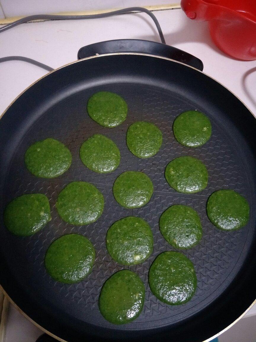 儿童菜谱-菠菜饼